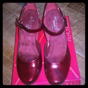 Aerosoles burgundy patent 2 inch heels retro